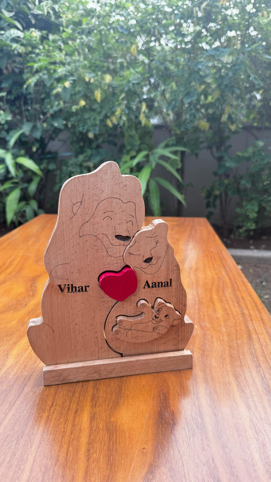 Lion family of 3 - Mom to be edition